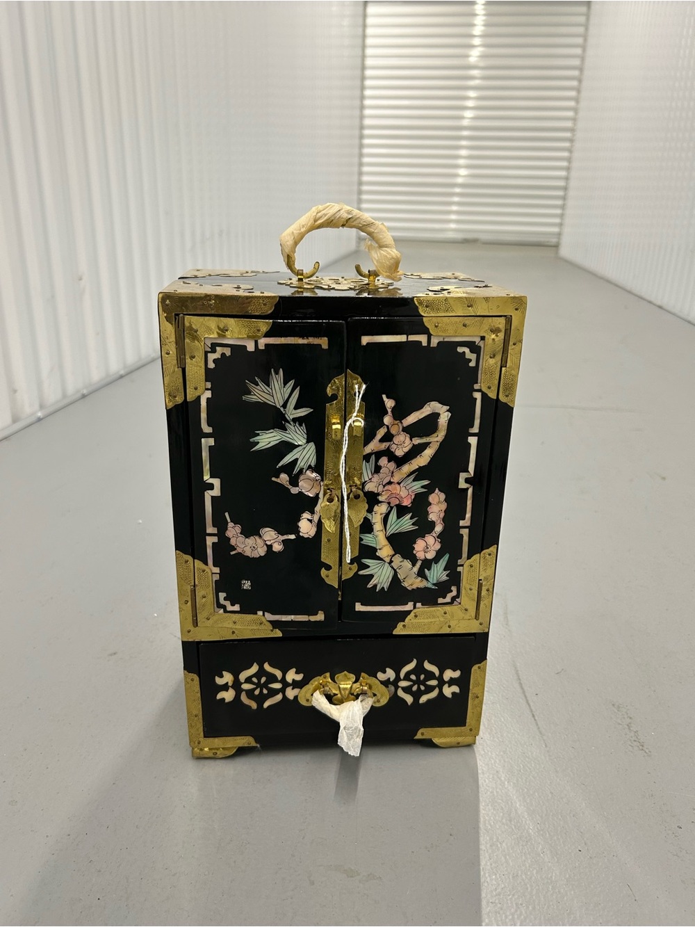 Vintage Chinese Black Lacquer Jewelry Box Cabinet Mother of Pearl Inlay Brass